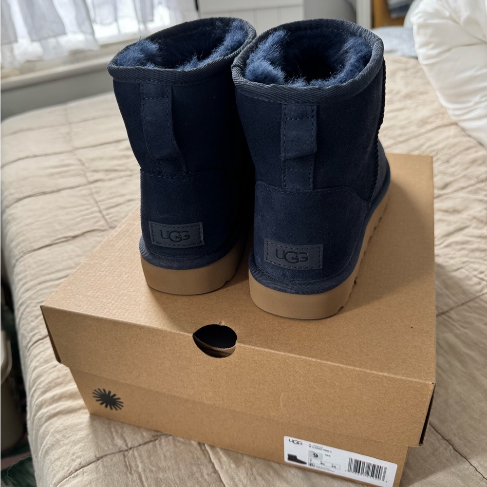UGG Classic Mini NO BUNDLE